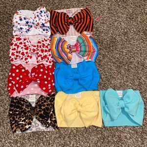 Toddler size head wrap bows! Brand is Little Lopers